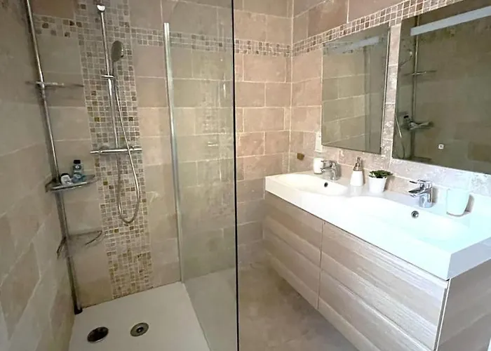 Villa Des Pendudes - Piscine - Proche De Uzes *